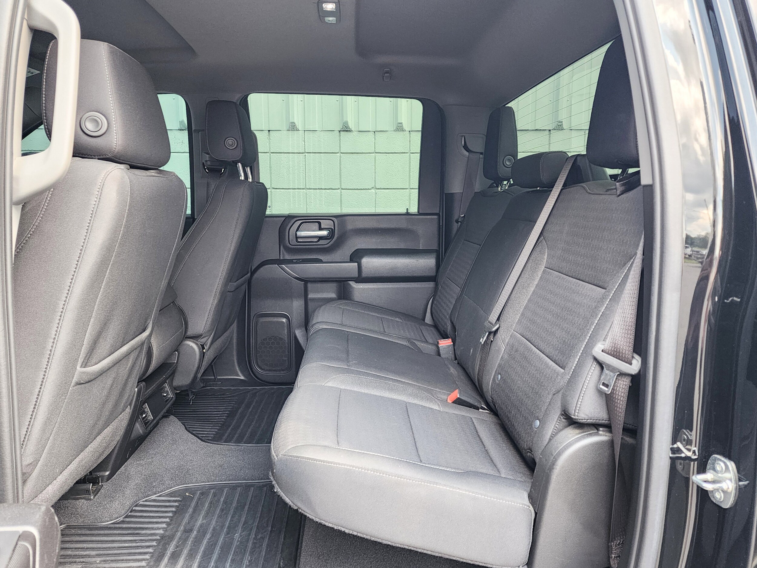 2024 Chevrolet Silverado 2500HD Custom photo 4