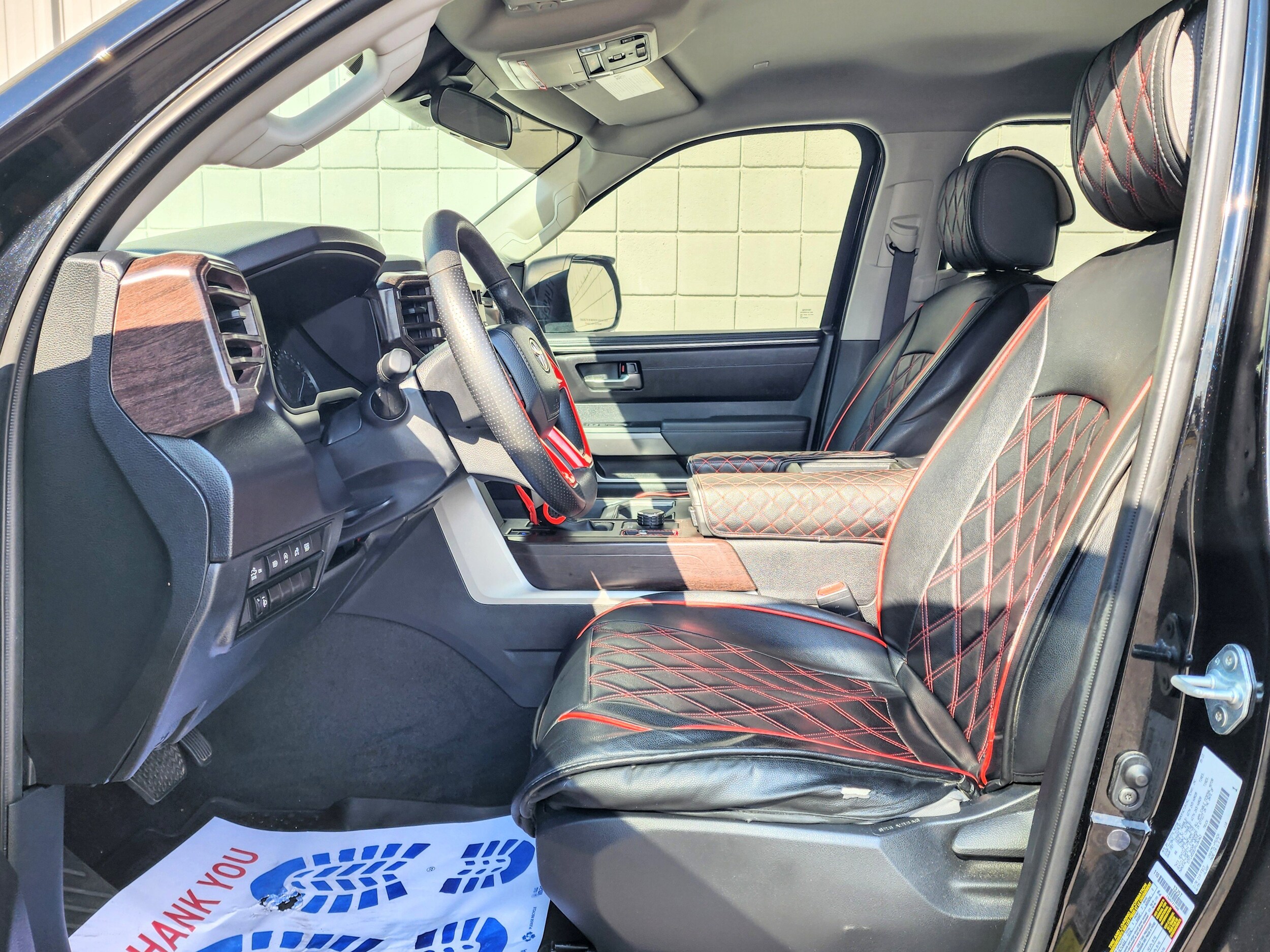 2023 Toyota Tundra SR5 CrewMax photo 2