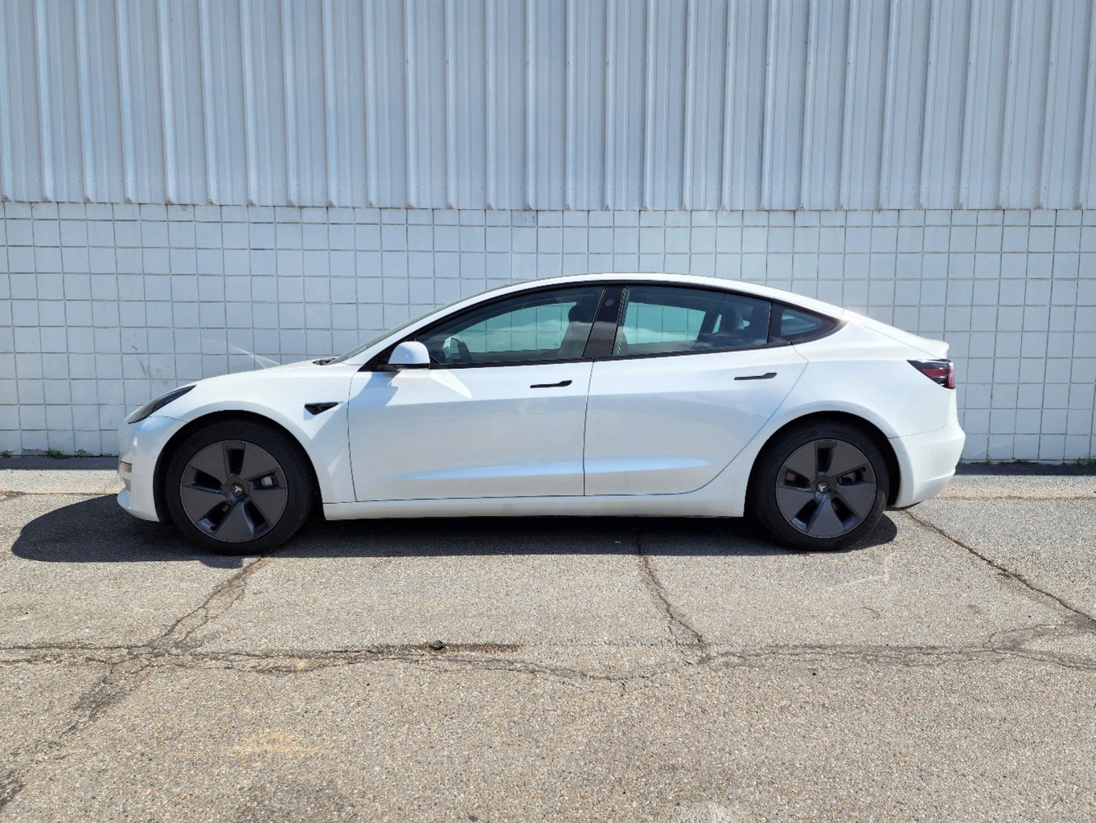 2021 Tesla Model 3 Long Range photo 2