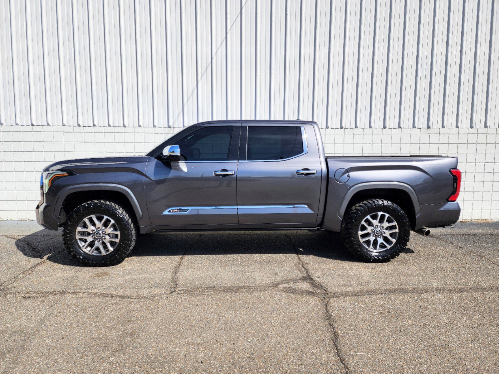 Used 2023 Toyota Tundra 1794 Edition with VIN 5TFMA5DB4PX125155 for sale in Little Rock
