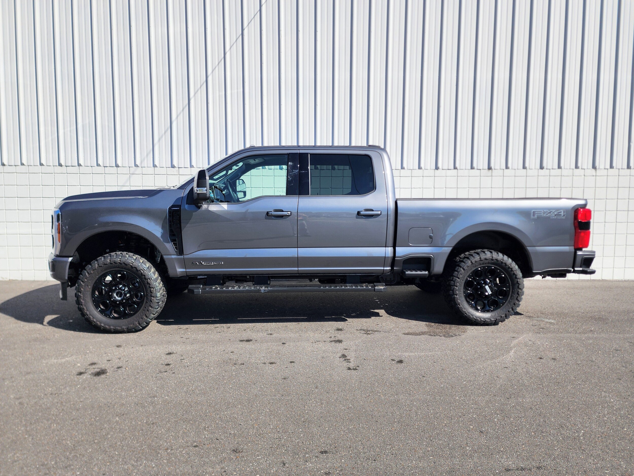 2025 Ford F-250 King Ranch photo 2