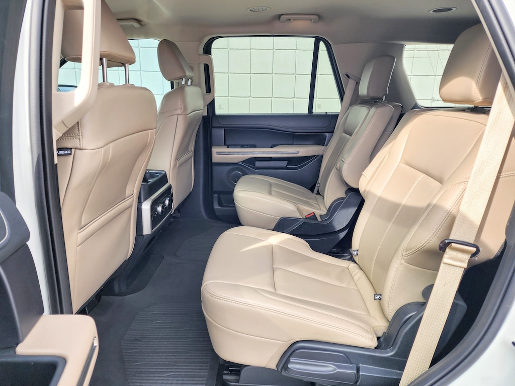 Used 2023 Ford Expedition XLT 4WD XLT 4x4