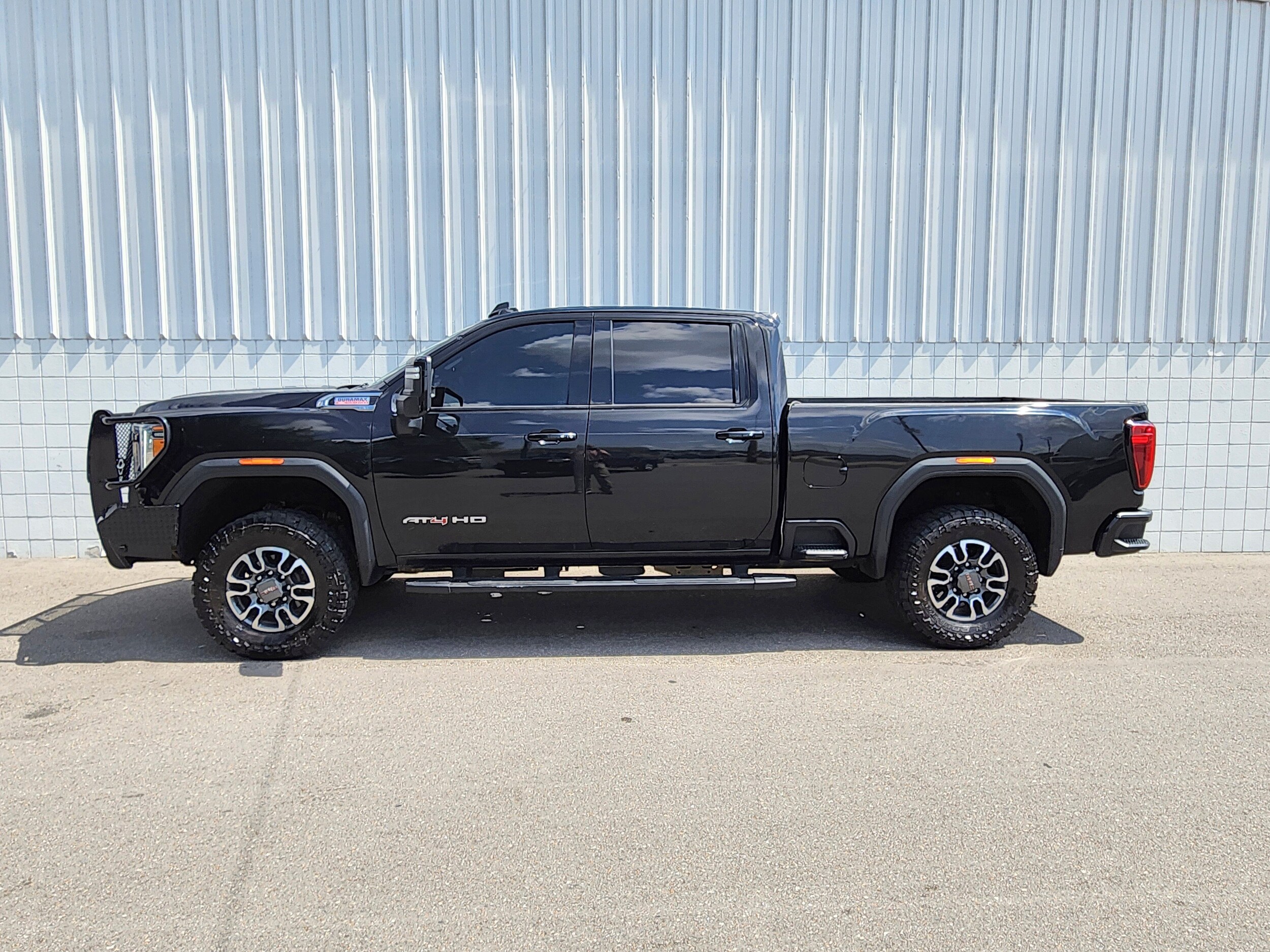 Used 2021 GMC Sierra 2500HD AT4 with VIN 1GT49PEY1MF279699 for sale in Little Rock