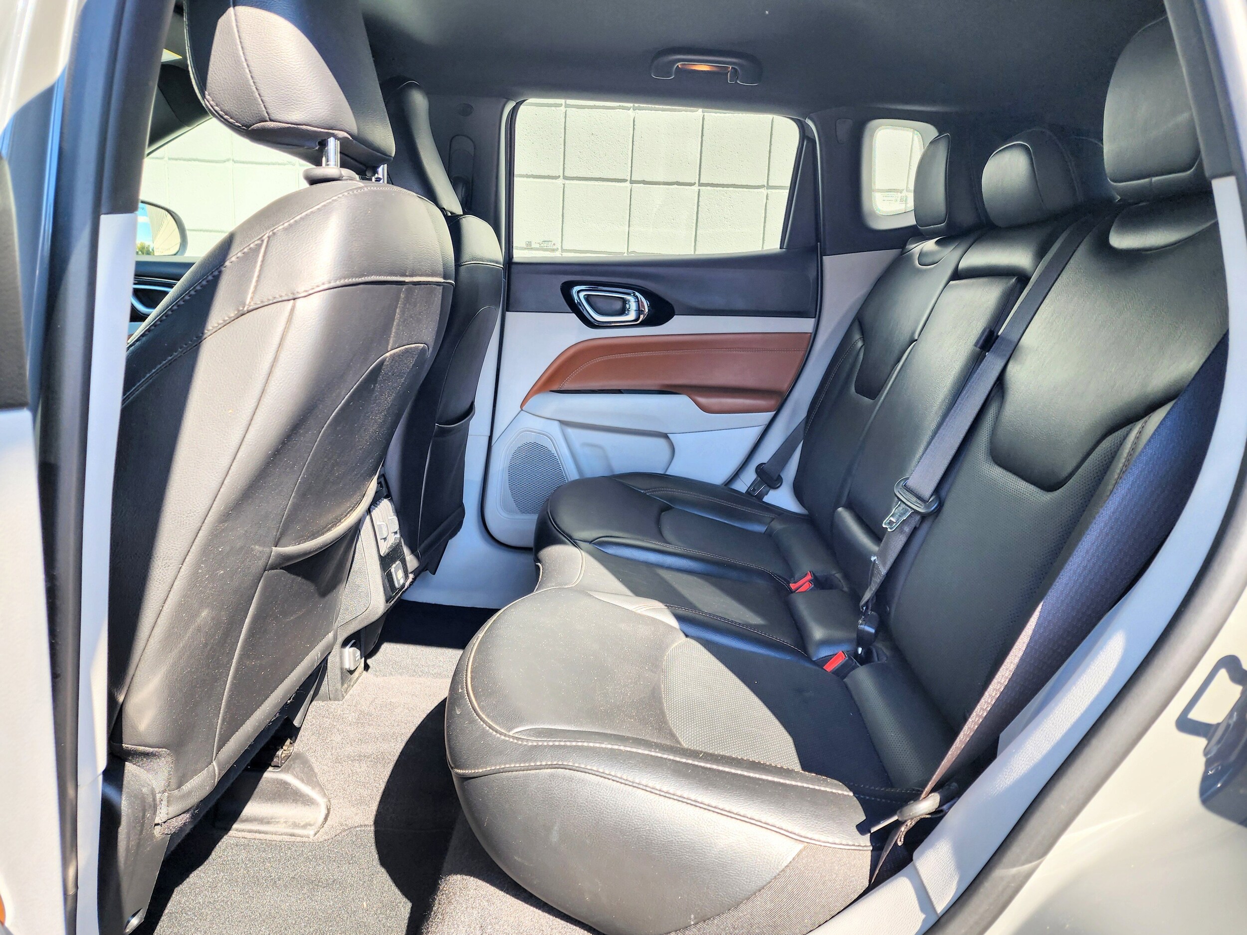 2023 Jeep Compass Limited photo 4