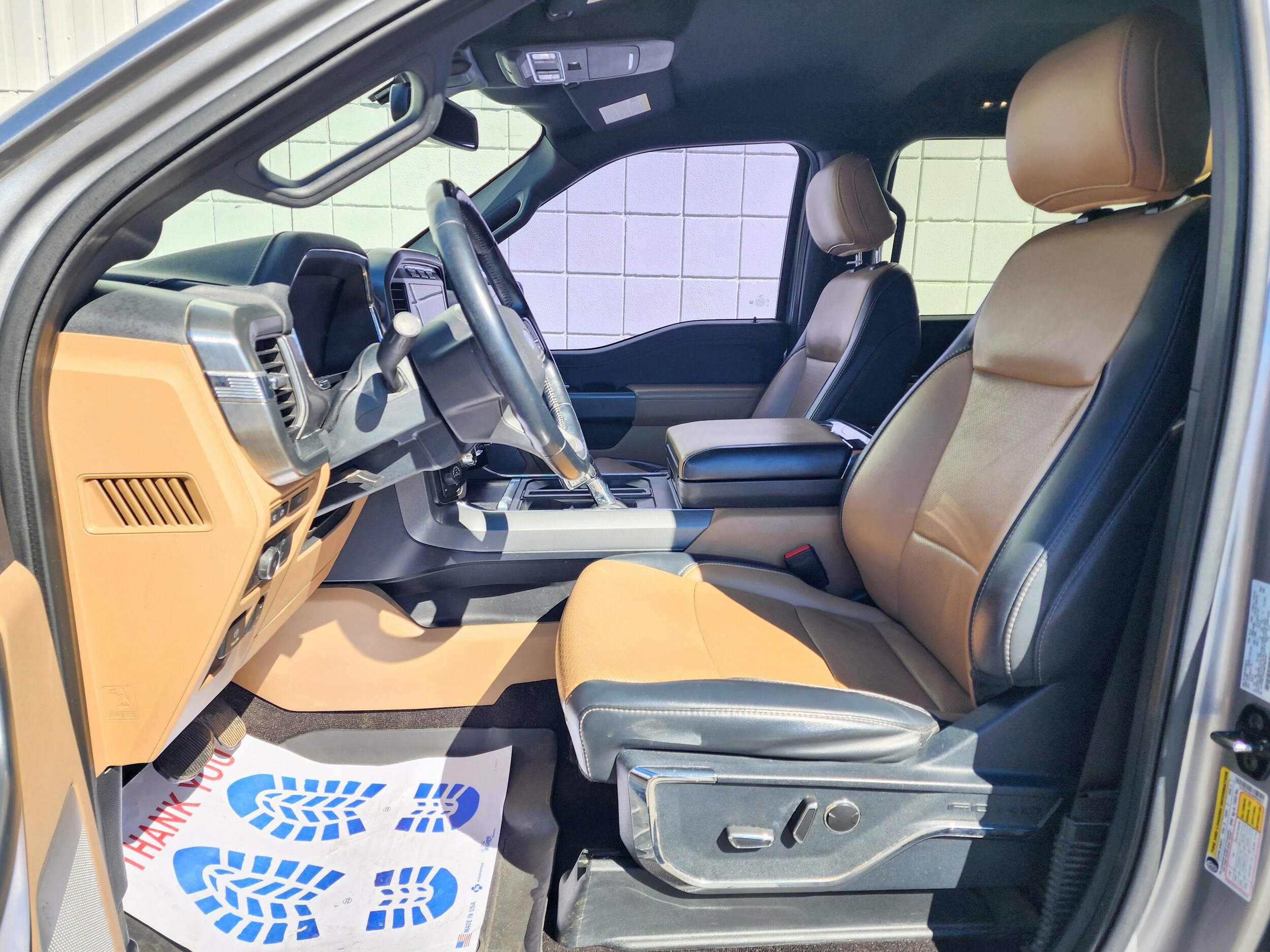 2021 Ford F-150 Lariat photo 2