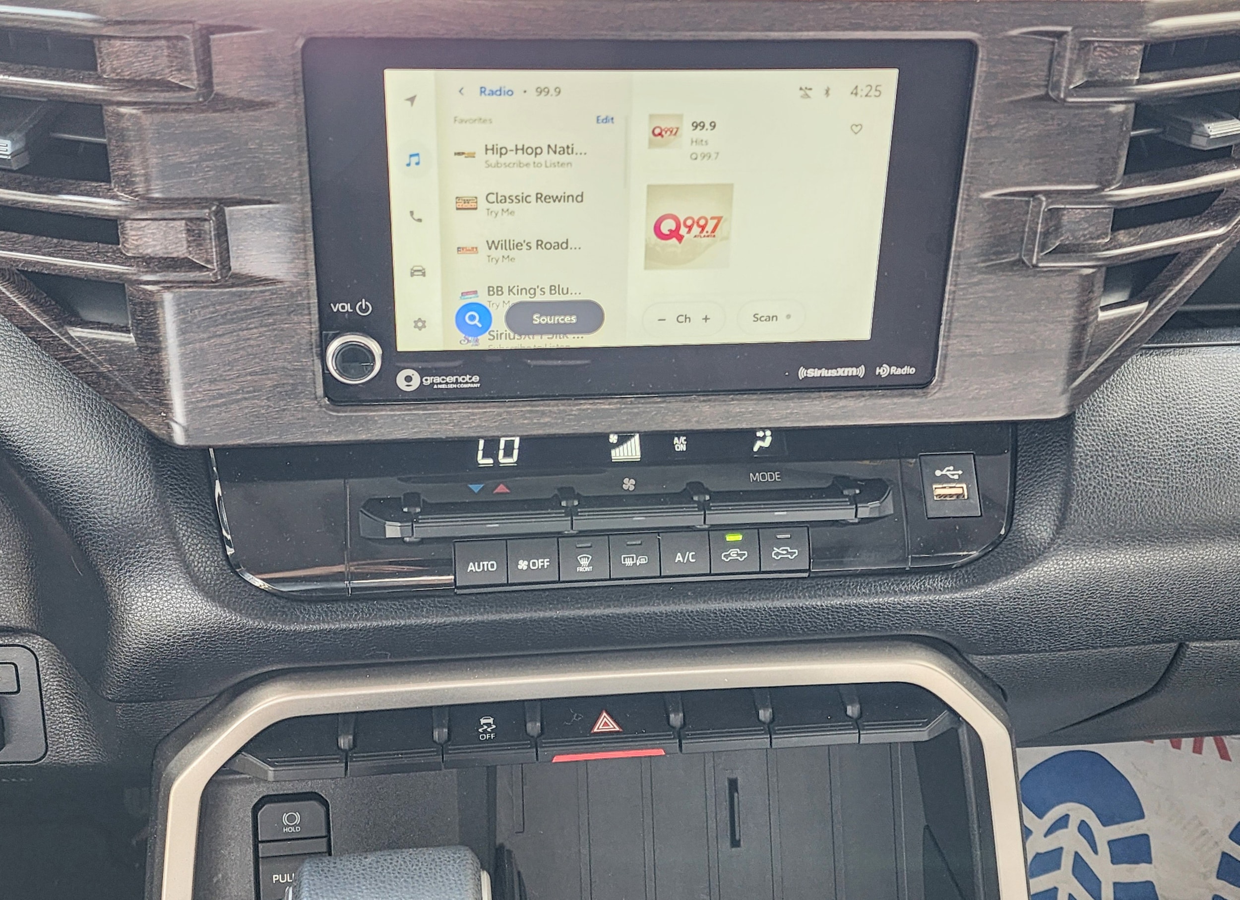 2023 Toyota Tundra SR5 - Photo 8