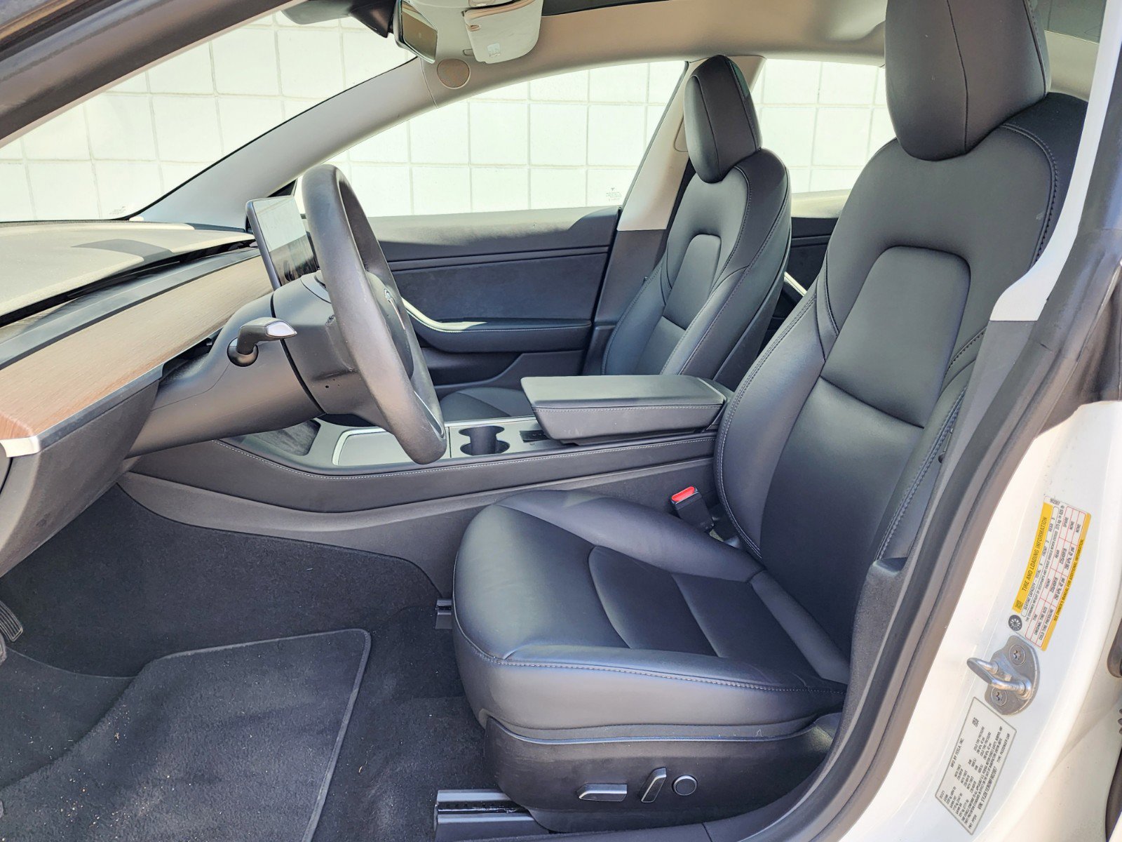 2021 Tesla Model 3 Long Range photo 3