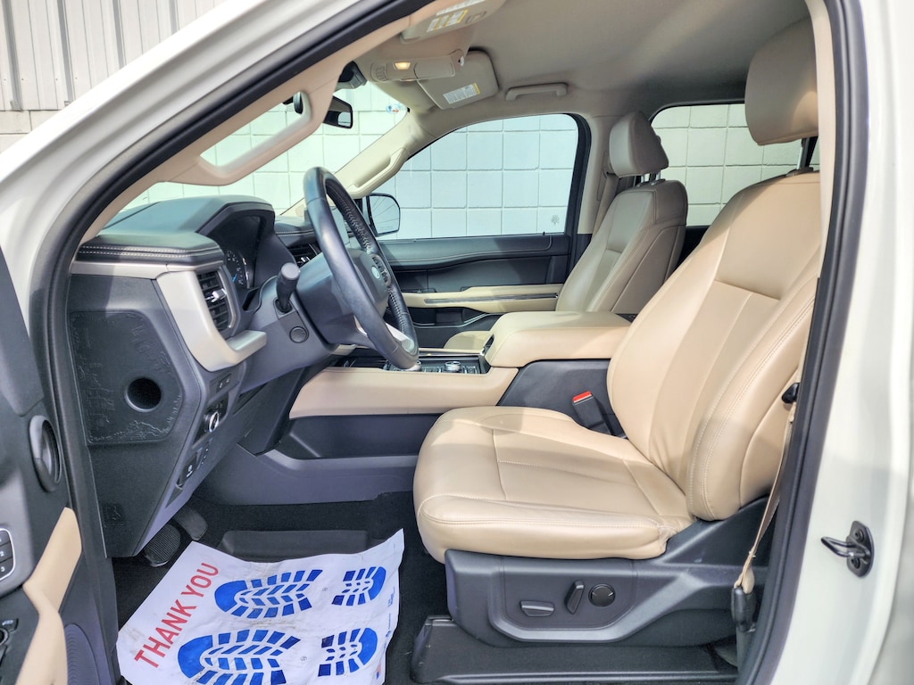 Used 2023 Ford Expedition XLT 4WD XLT 4x4