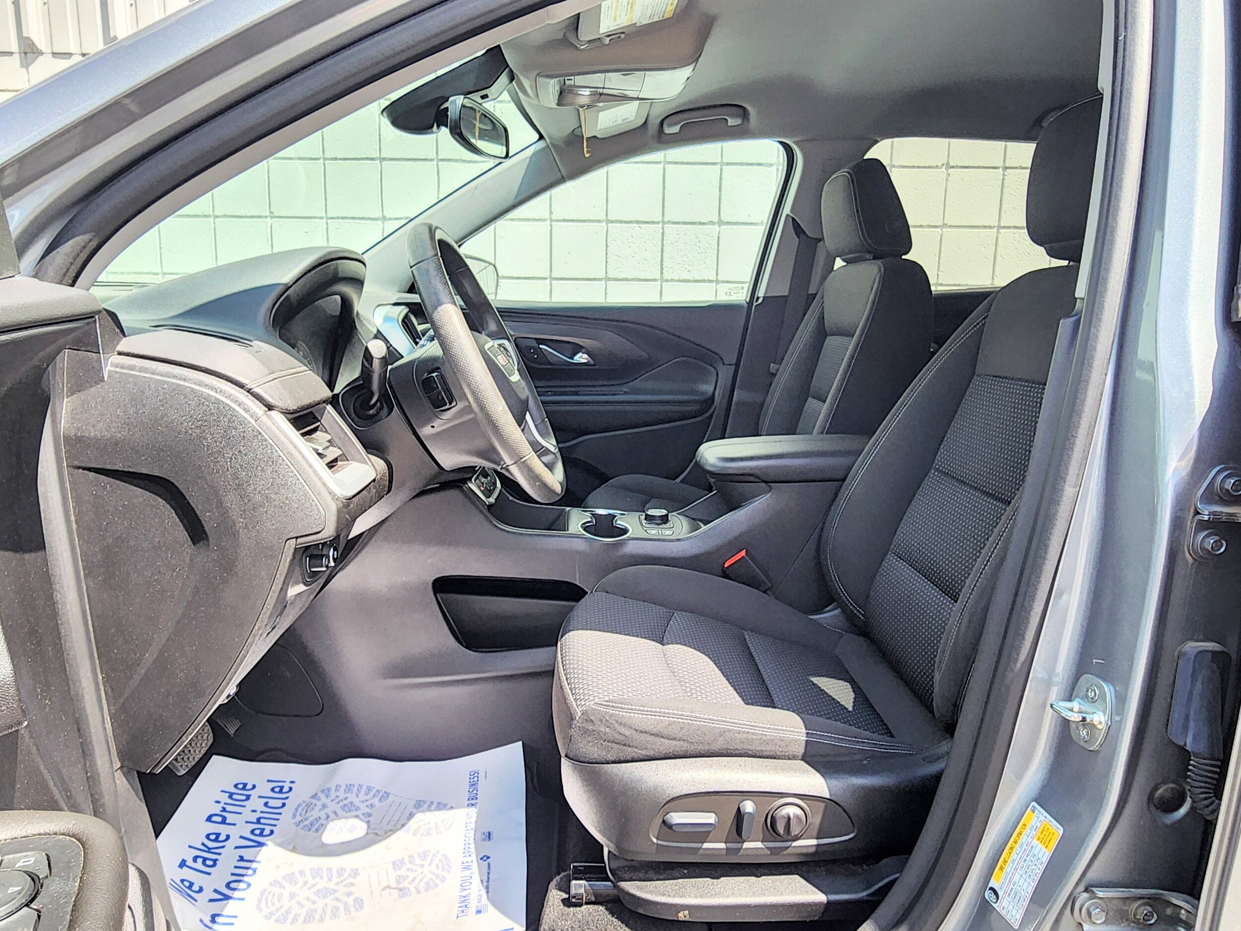 2023 Gmc Terrain SLE photo 2