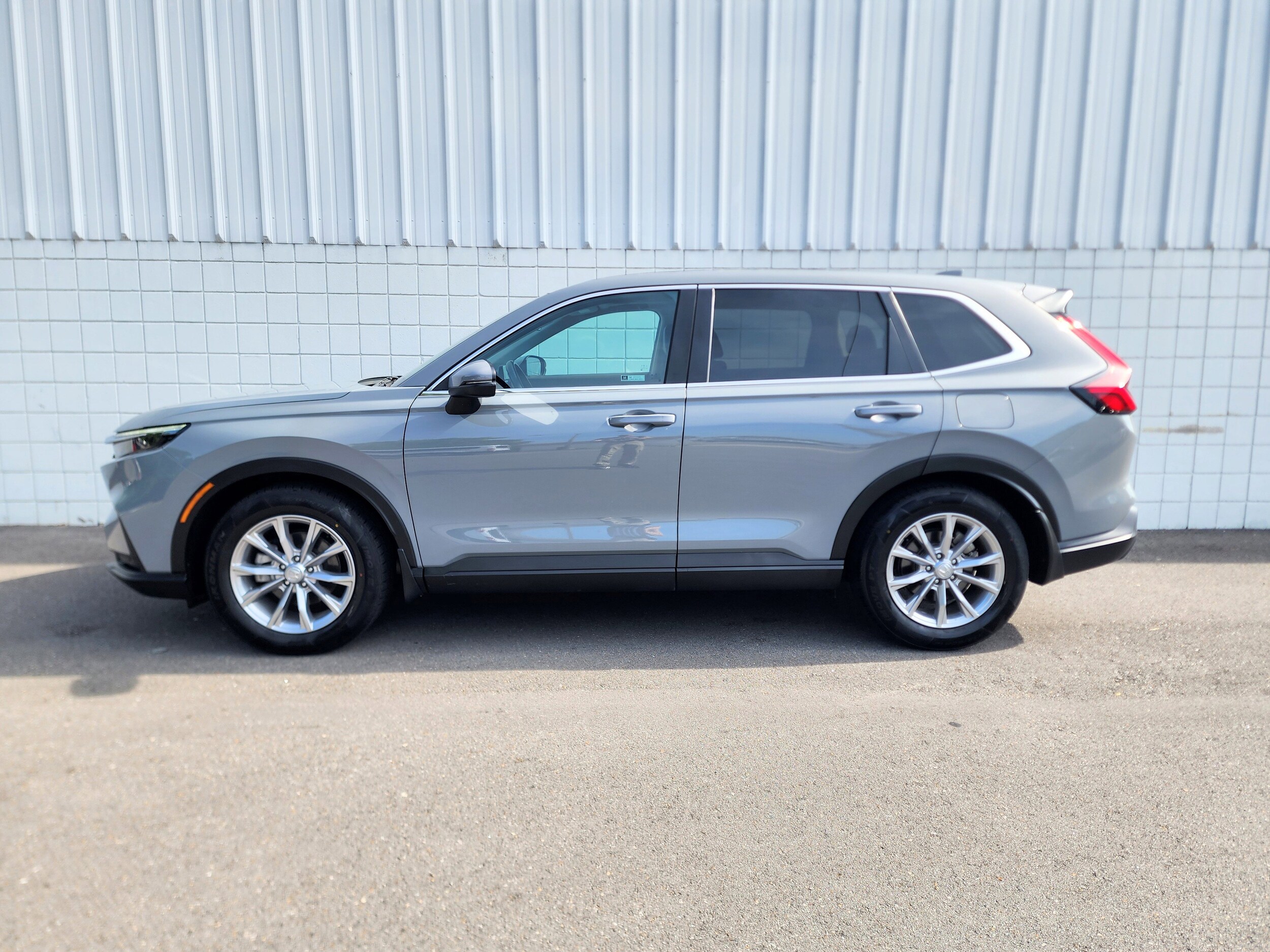2023 Honda CR-V EX-L photo 2