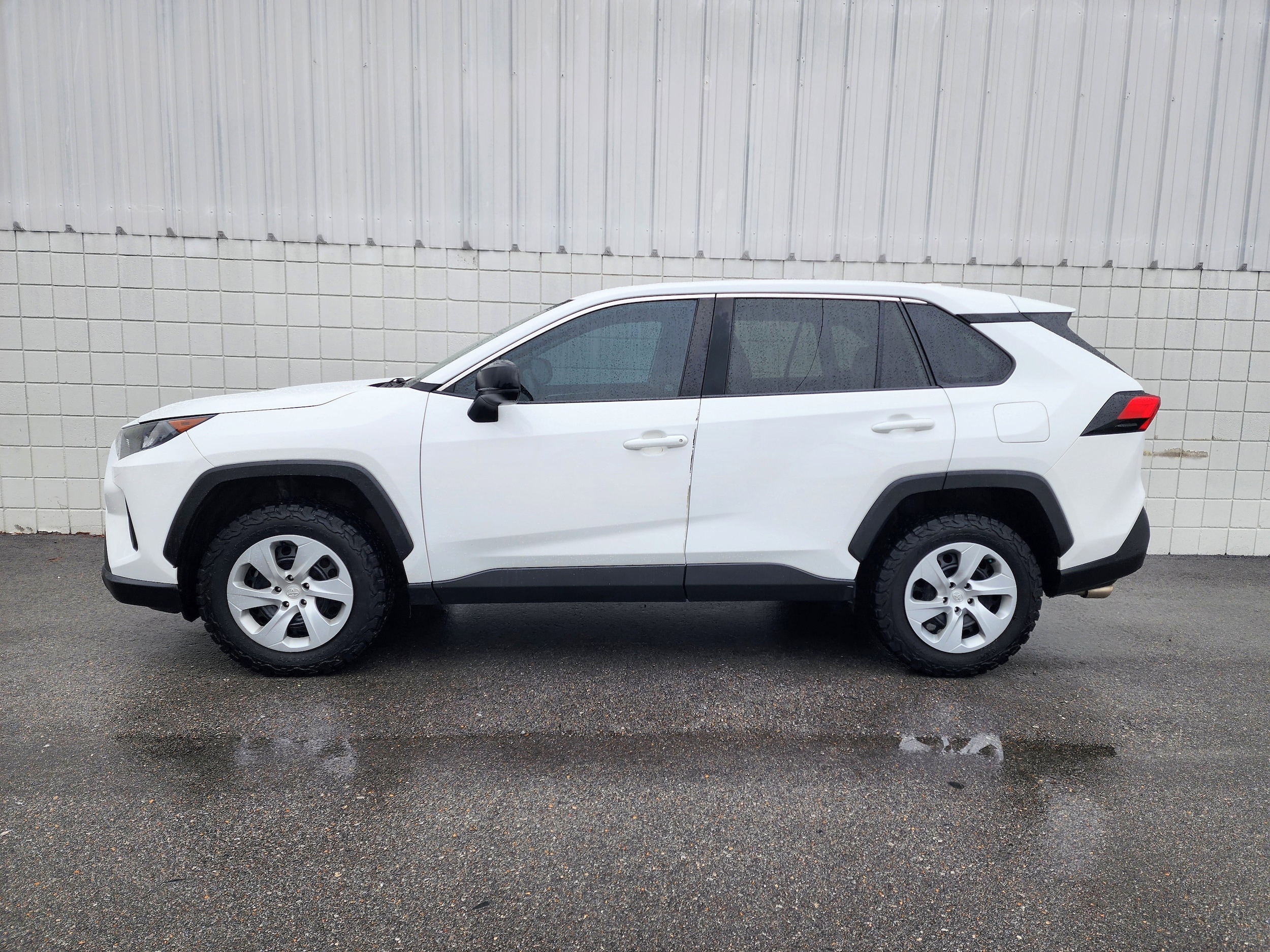 Used 2022 Toyota RAV4 LE with VIN 2T3H1RFV9NC174841 for sale in Northfield, Minnesota