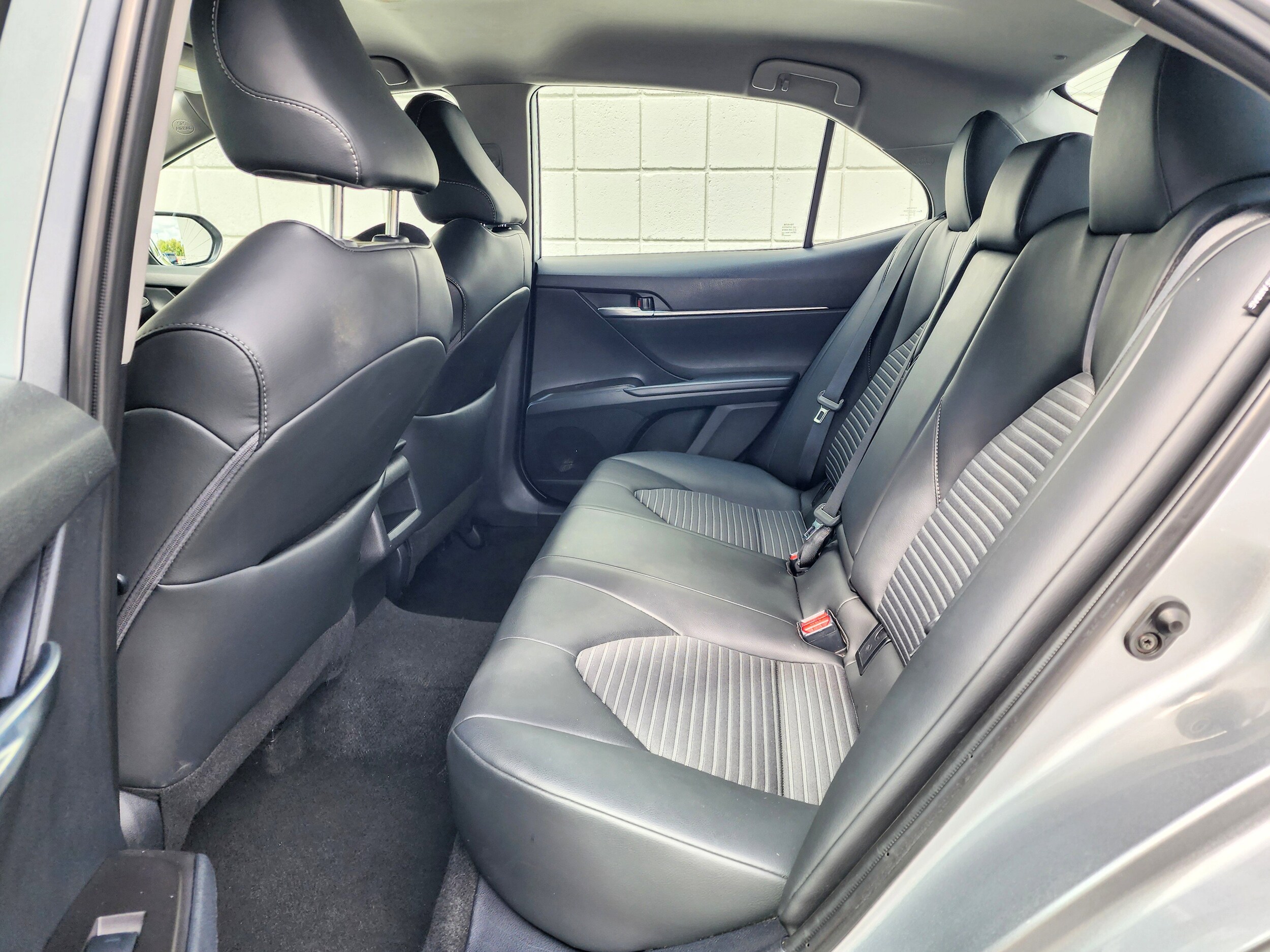 2024 Toyota Camry SE photo 3