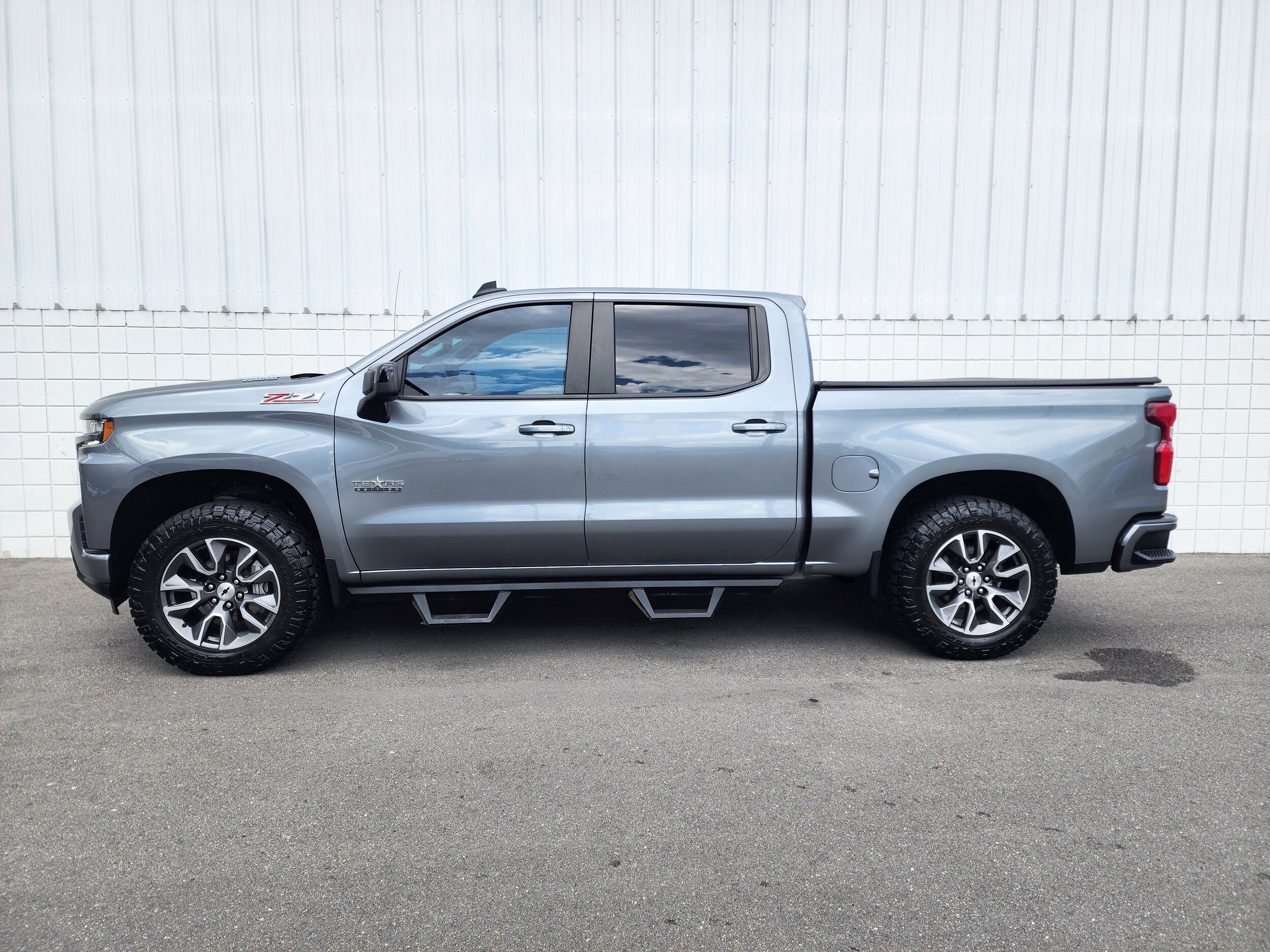 Used 2021 Chevrolet Silverado 1500 RST with VIN 3GCUYEET2MG414358 for sale in Little Rock