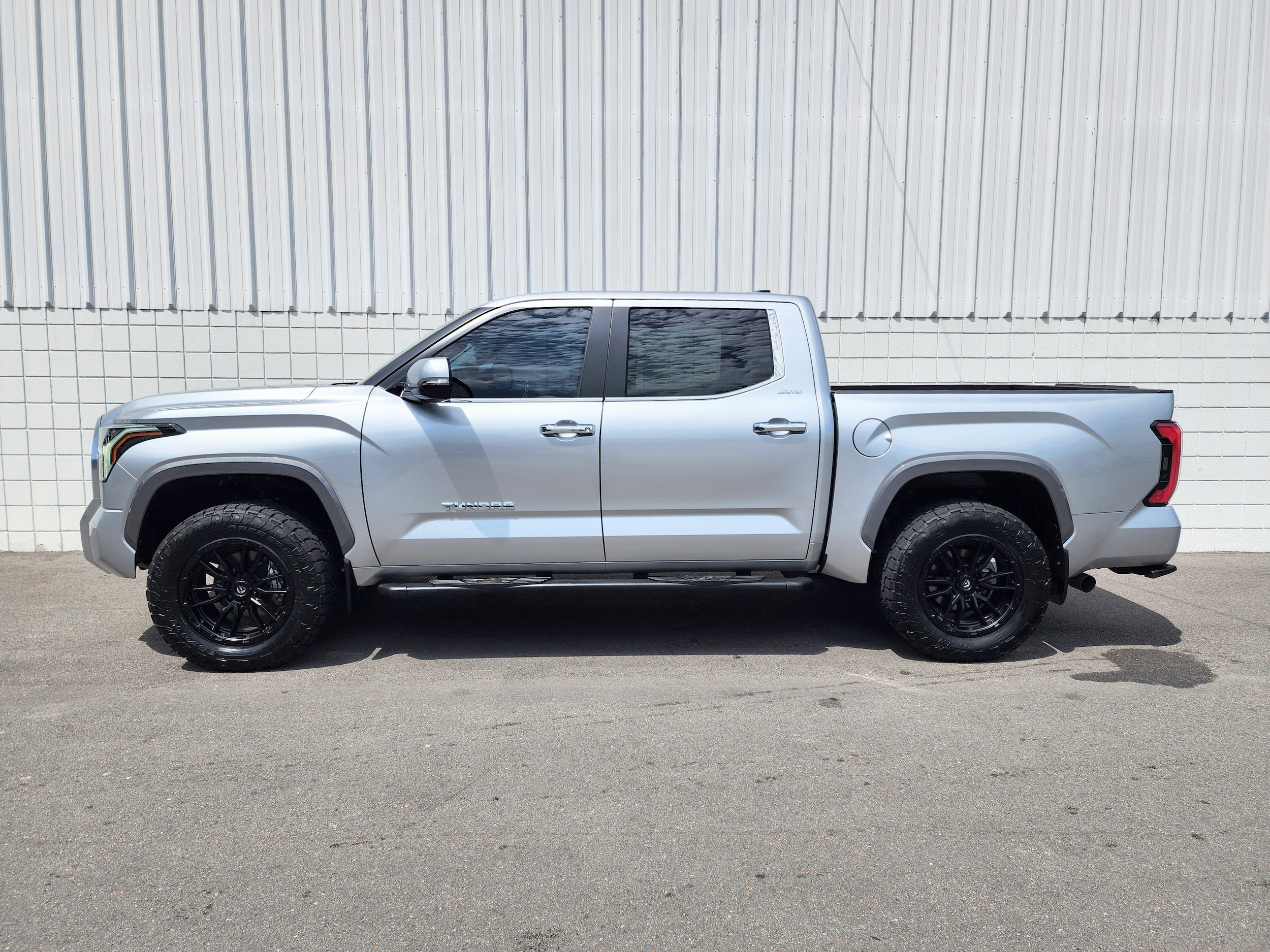 Used 2024 Toyota Tundra Limited with VIN 5TFJA5DB7RX185663 for sale in Little Rock