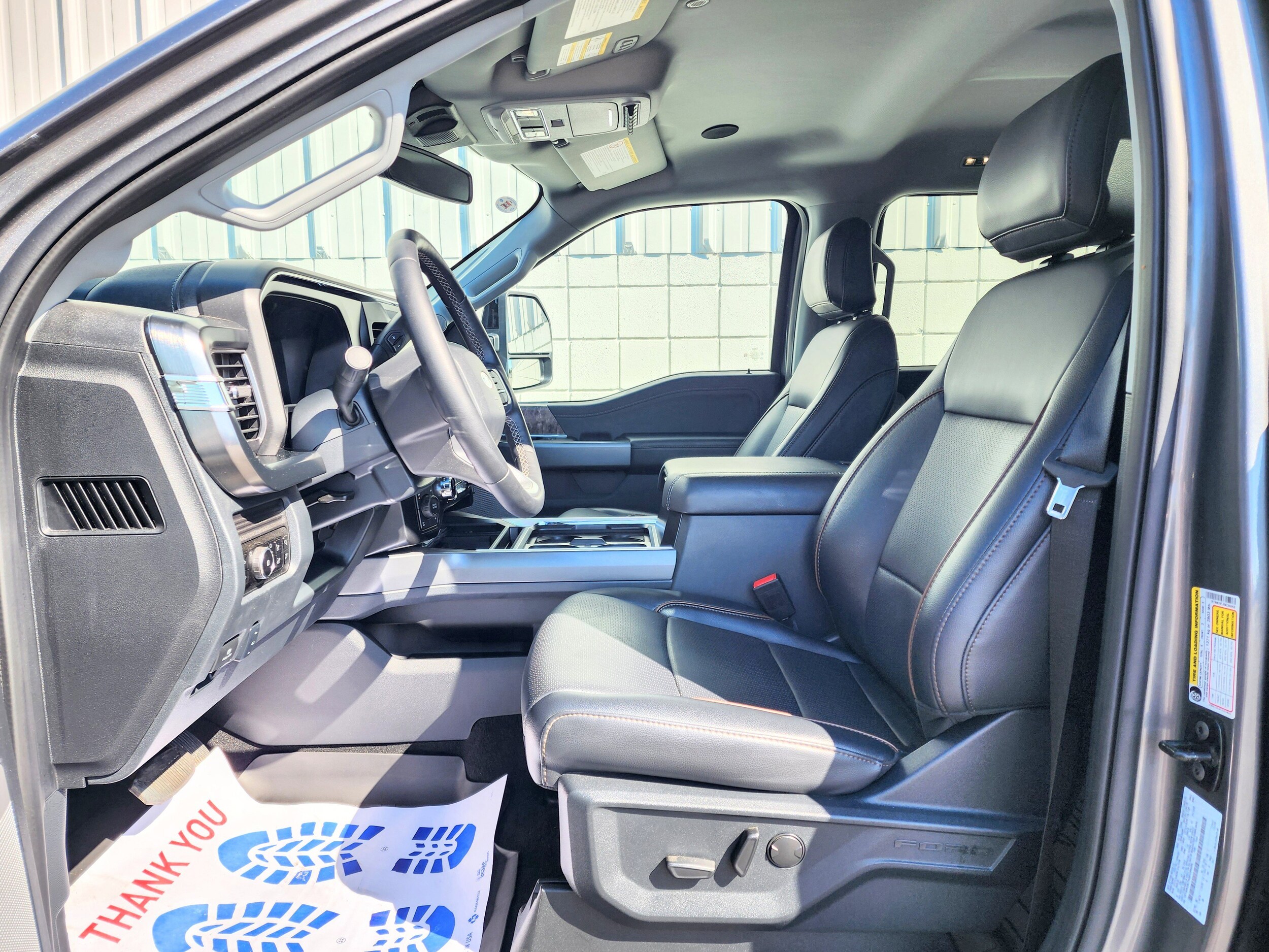 2025 Ford F-250 King Ranch photo 3