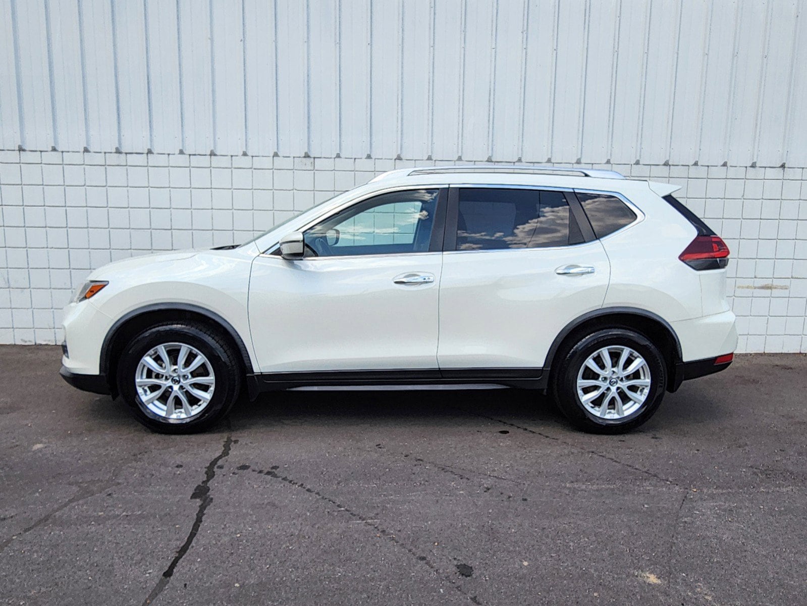 Used 2020 Nissan Rogue SV with VIN JN8AT2MT0LW014854 for sale in Monticello, AR