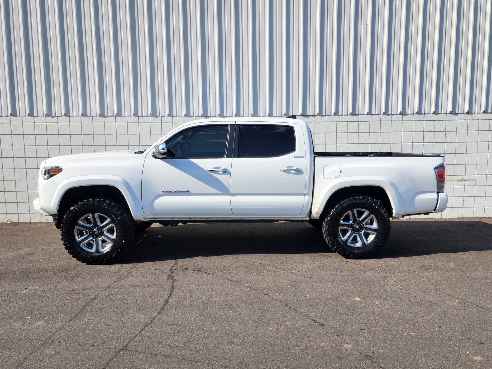 Used 2019 Toyota Tacoma Limited with VIN 3TMGZ5AN1KM189222 for sale in Monticello, AR