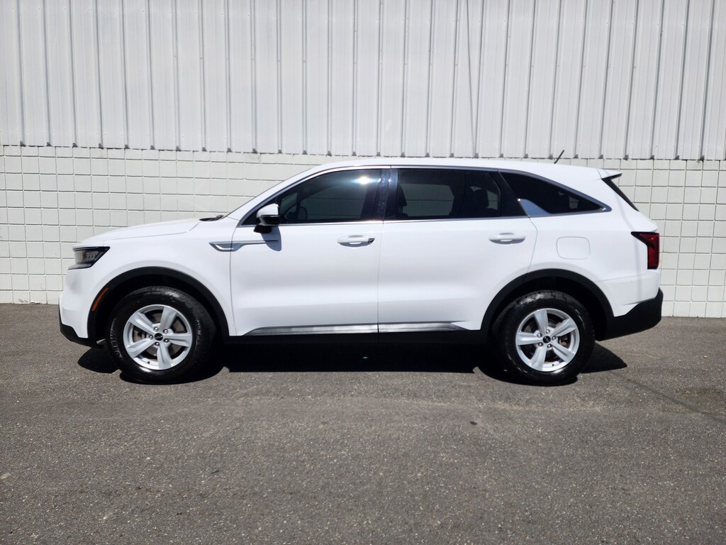 Used 2023 Kia Sorento LX SUV