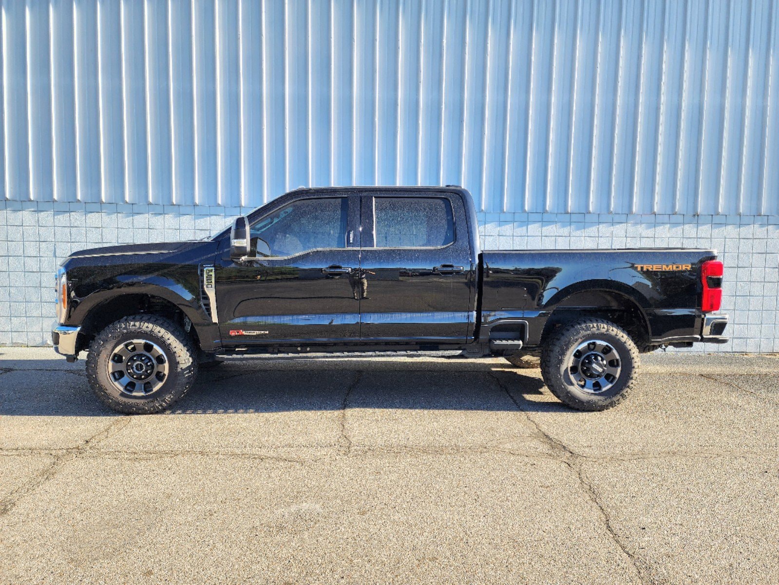 Used 2023 Ford F-250 Super Duty Lariat with VIN 1FT8W2BM2PEC76111 for sale in Monticello, AR