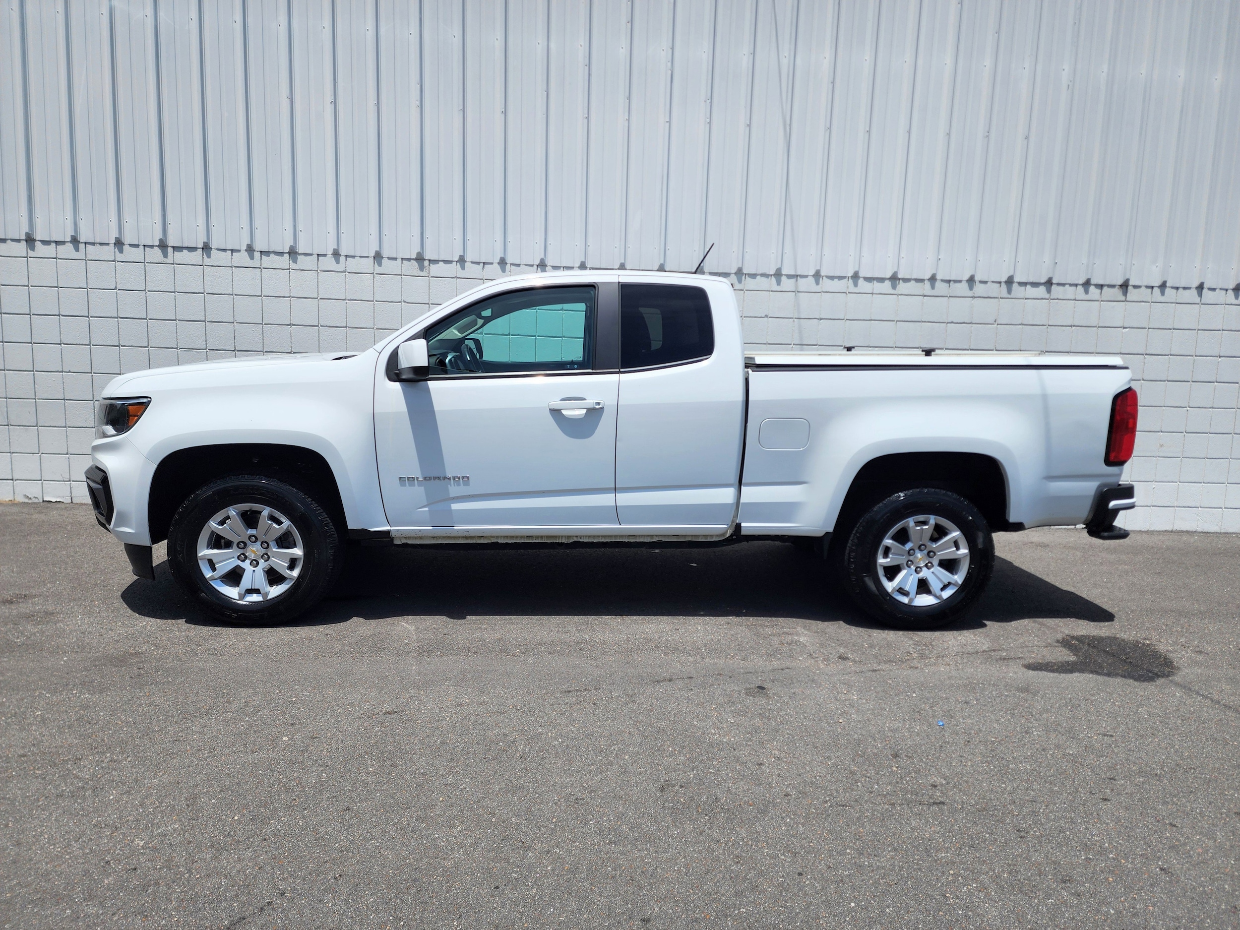 Used 2022 Chevrolet Colorado LT with VIN 1GCHSCEAXN1121880 for sale in Little Rock