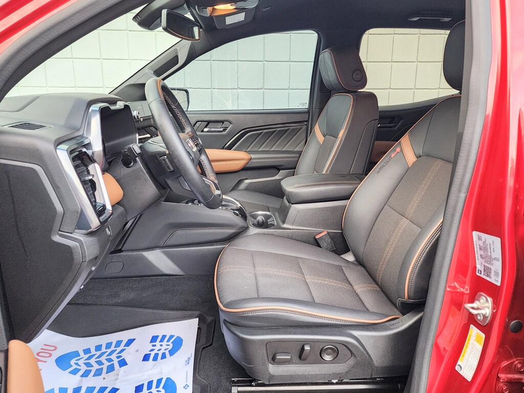 Used 2024 GMC Canyon 4WD AT4 4WD Crew Cab AT4