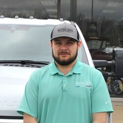 Staff member Austin Grider from ID_82396320bdd6