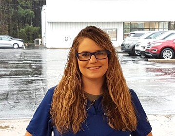 Staff member Marisa Alexander from ID_82396320bdd6