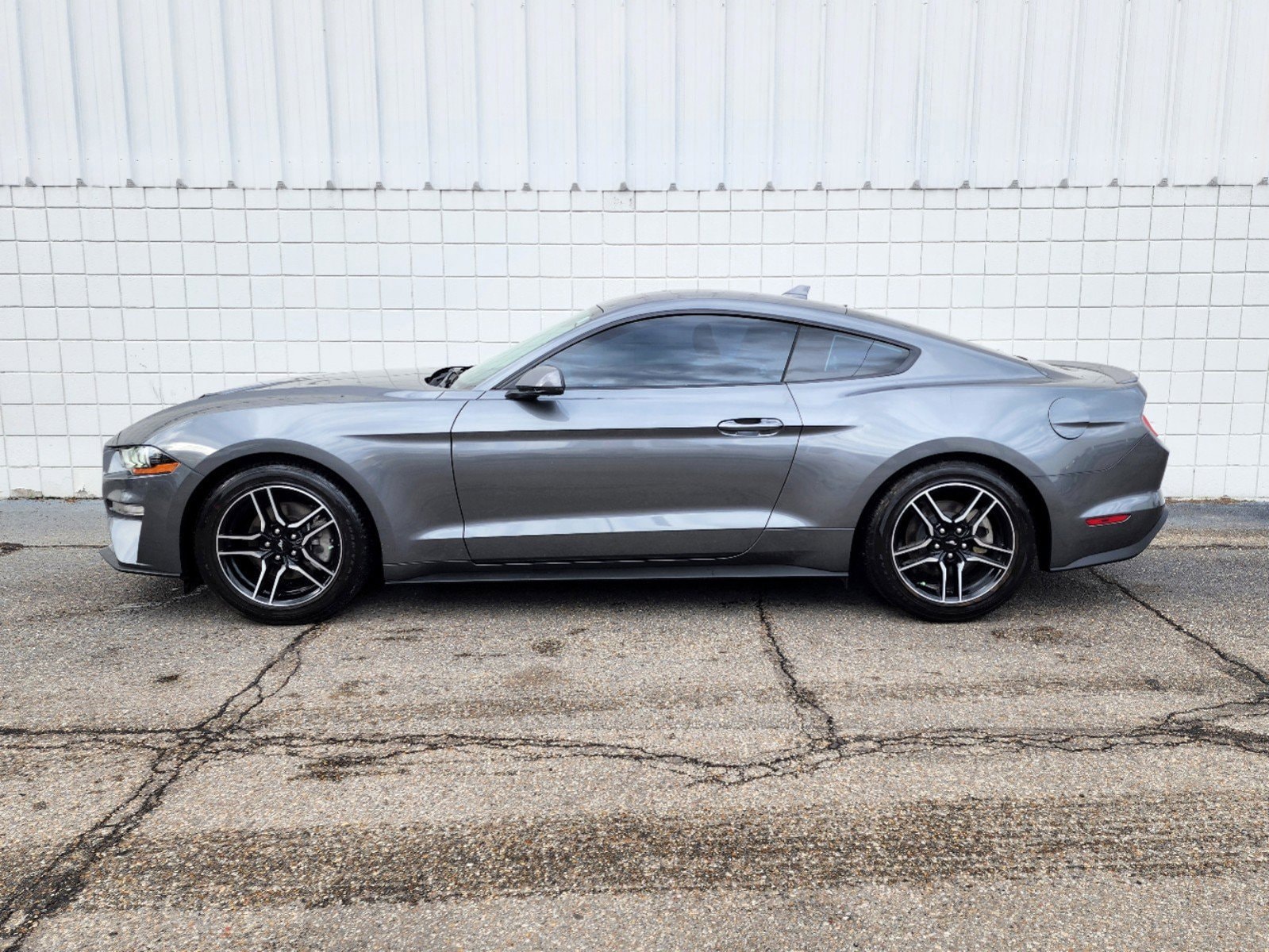 Used 2022 Ford Mustang EcoBoost Premium with VIN 1FA6P8TH4N5132295 for sale in Monticello, AR