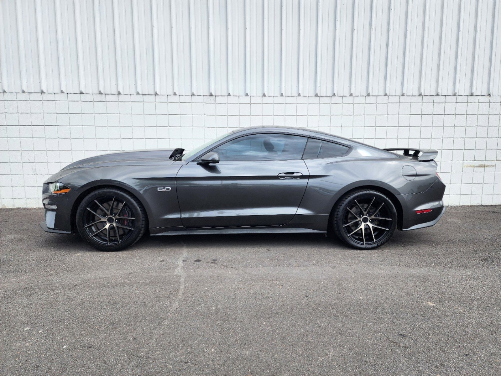 Used 2018 Ford Mustang GT Premium with VIN 1FA6P8CF0J5142296 for sale in Monticello, AR