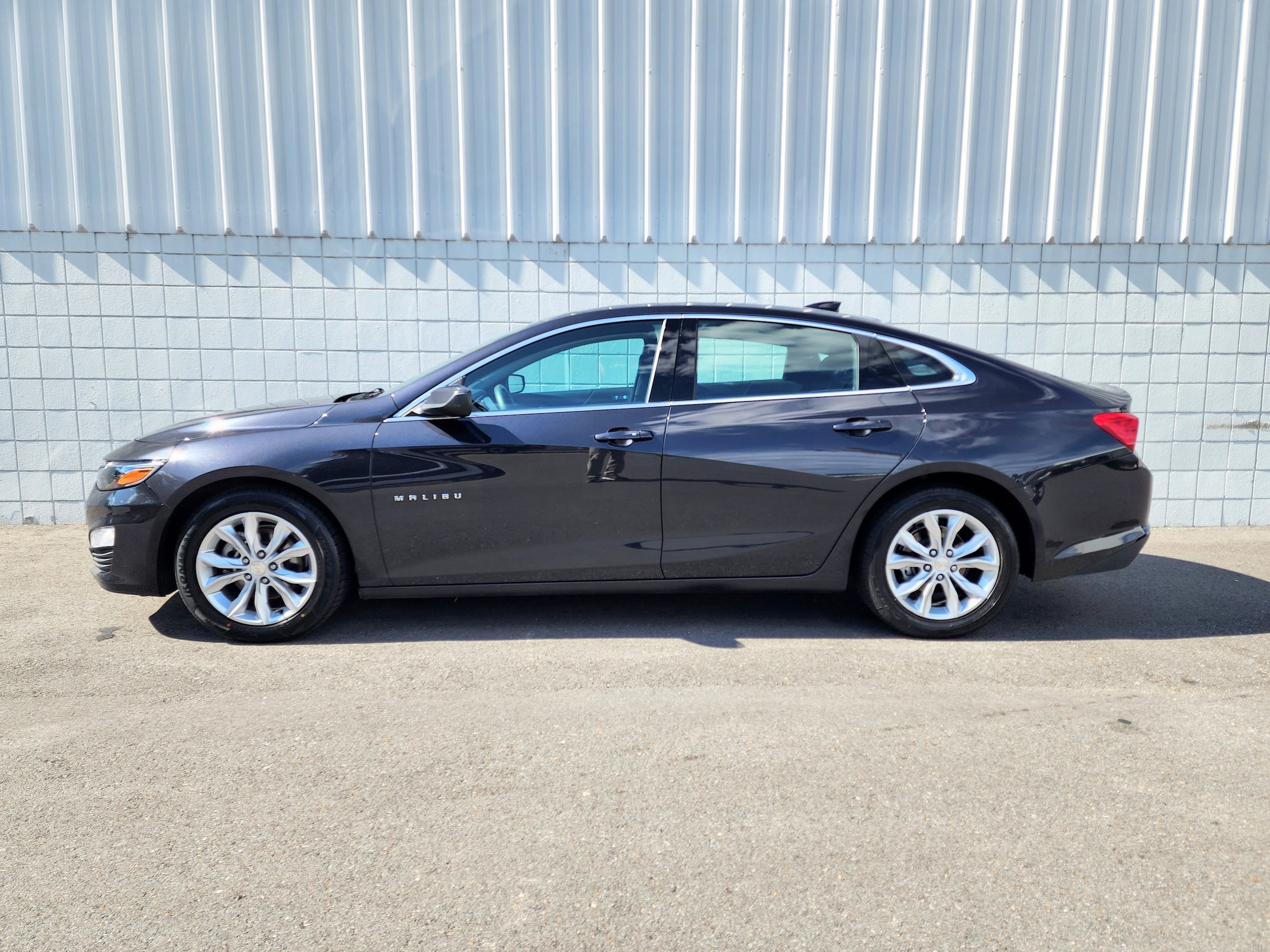 Used 2023 Chevrolet Malibu 1LT with VIN 1G1ZD5ST7PF239867 for sale in Monticello, AR