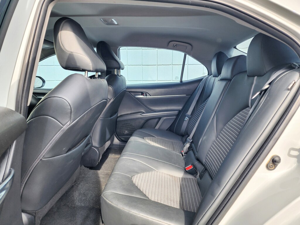 Used 2022 Toyota Camry SE SE Auto