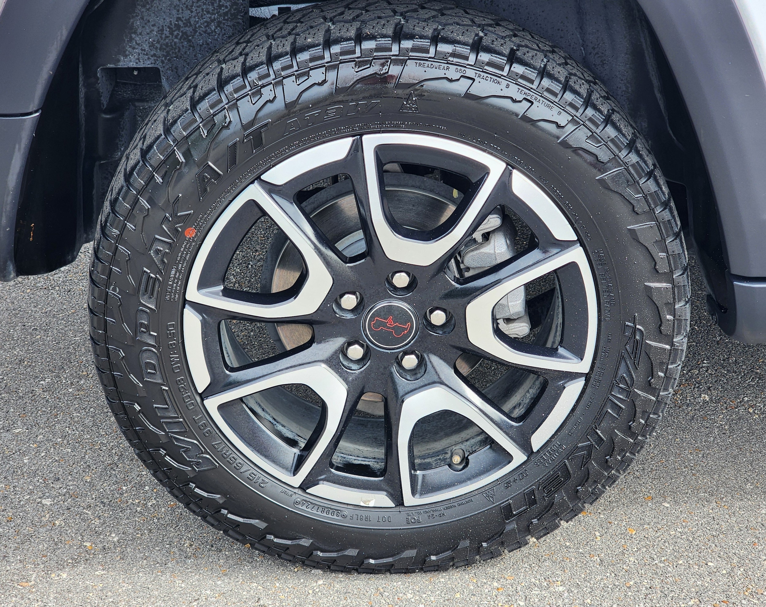 2025 Jeep Compass Trailhawk - Photo 13