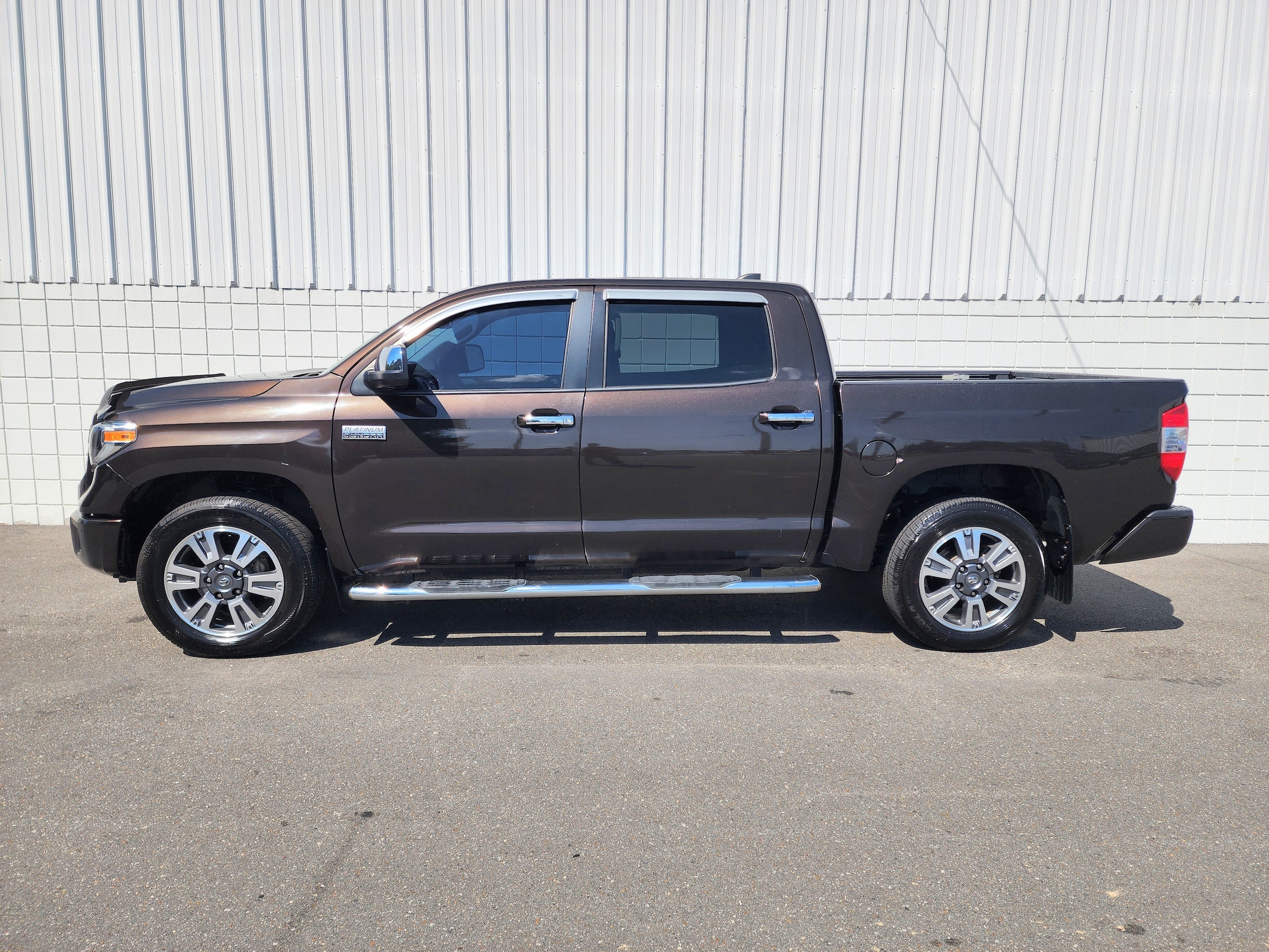 Used 2021 Toyota Tundra Platinum with VIN 5TFAY5F14MX964074 for sale in Little Rock