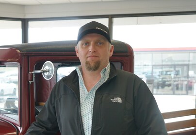 Staff member Don Pharr from ID_405ece66f9b1