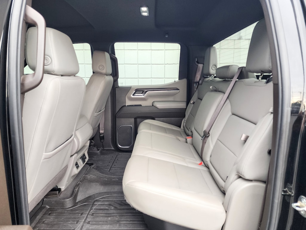 Used 2023 GMC Sierra 1500 SLT Truck Crew Cab