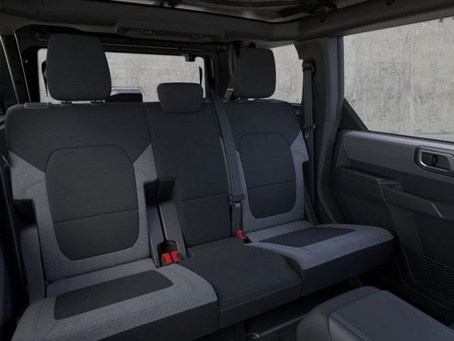 2025 Ford Bronco 4-Door Base - Photo 8