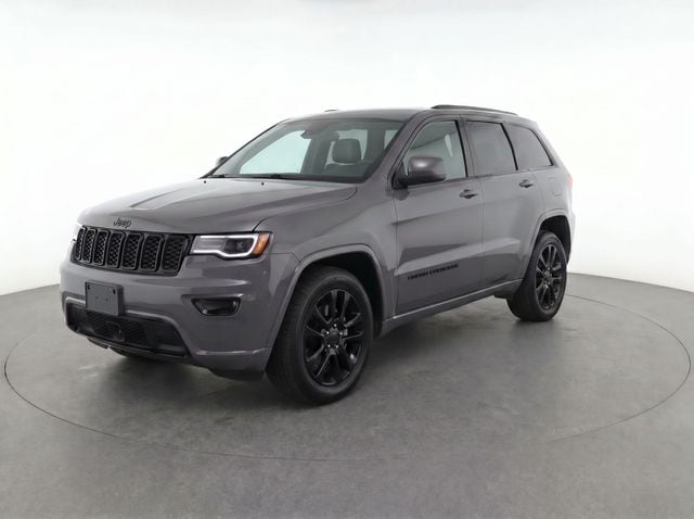 2022 Jeep Grand Cherokee Laredo X 4WD's photo