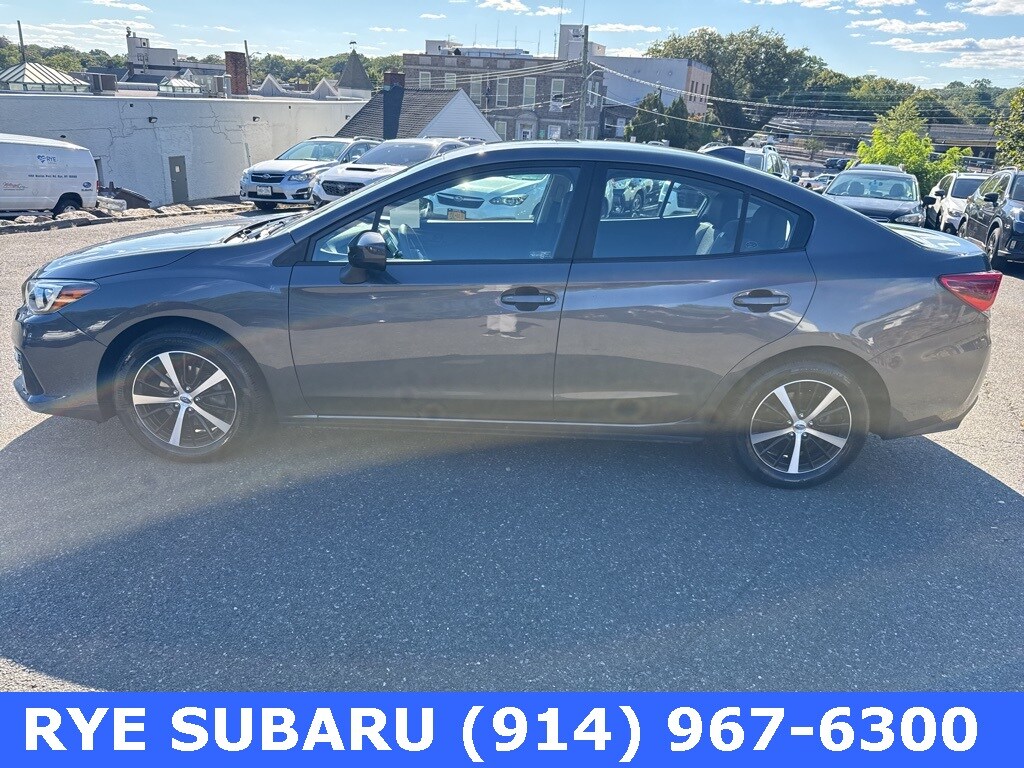 2023 Subaru Impreza Premium photo 2