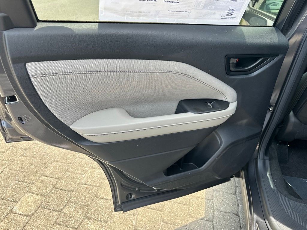 2026 Subaru Forester Premium - Photo 16