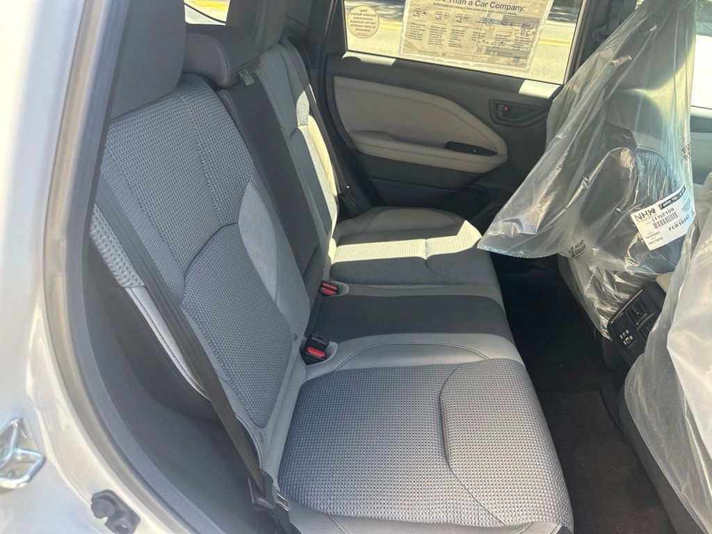 2026 Subaru Forester Premium - Photo 8