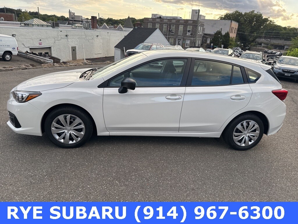 2023 Subaru Impreza Base photo 4
