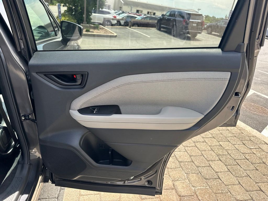 2026 Subaru Forester Premium - Photo 7