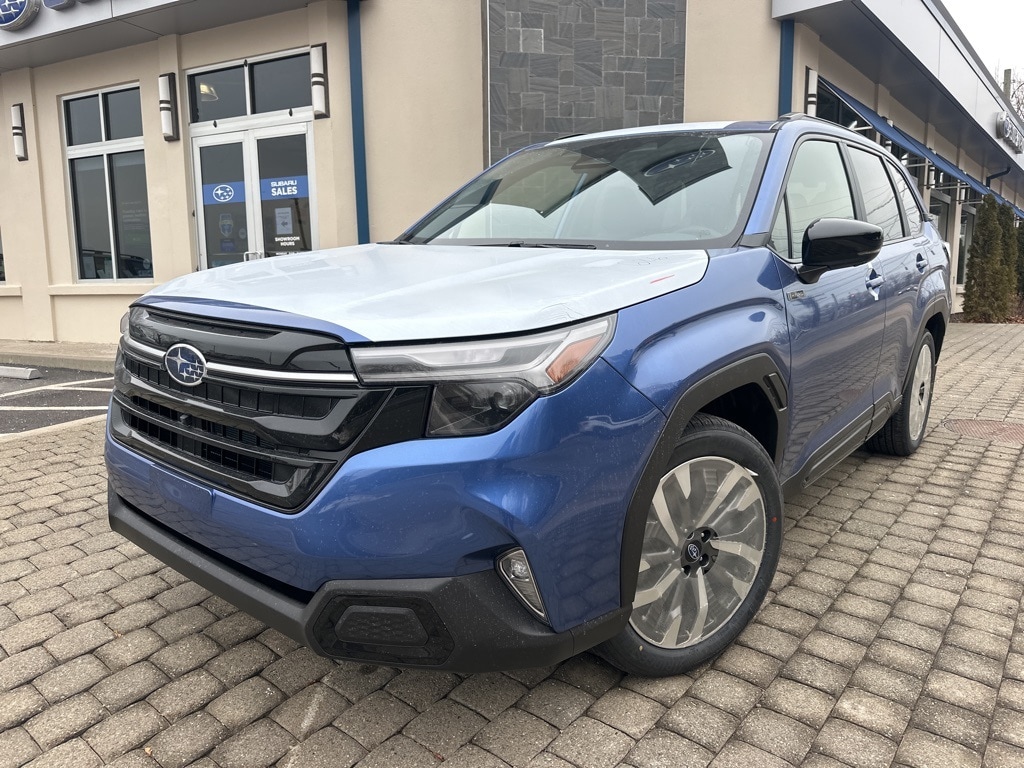 2025 Subaru Forester Touring's photo