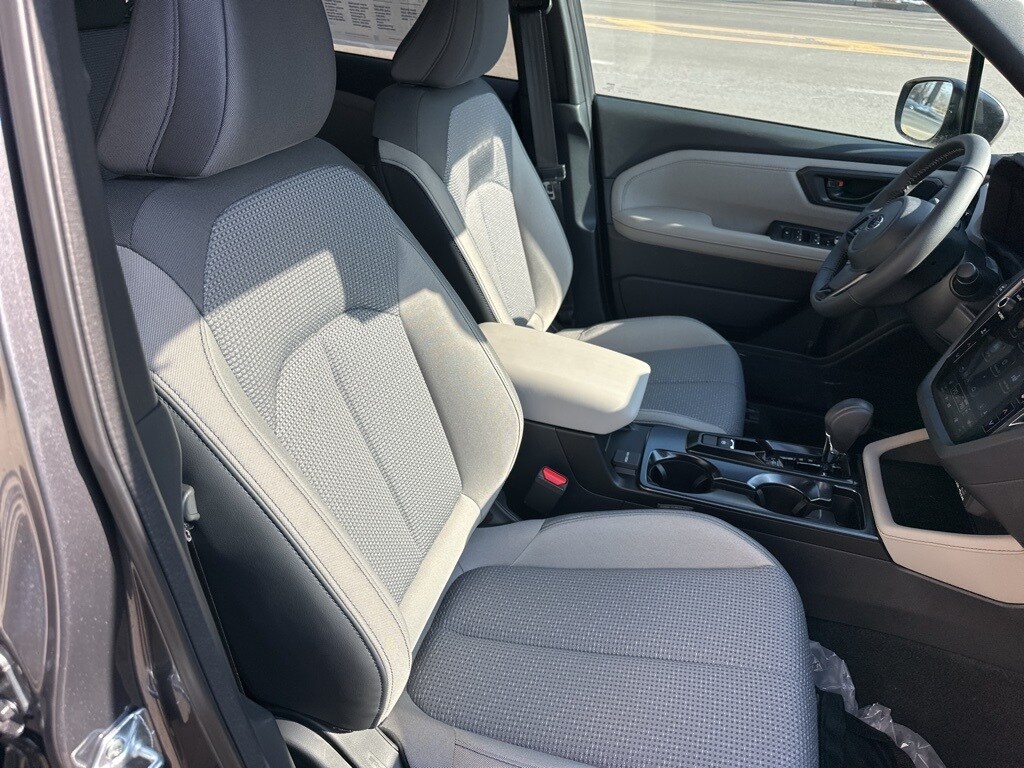 2026 Subaru Forester Premium - Photo 13