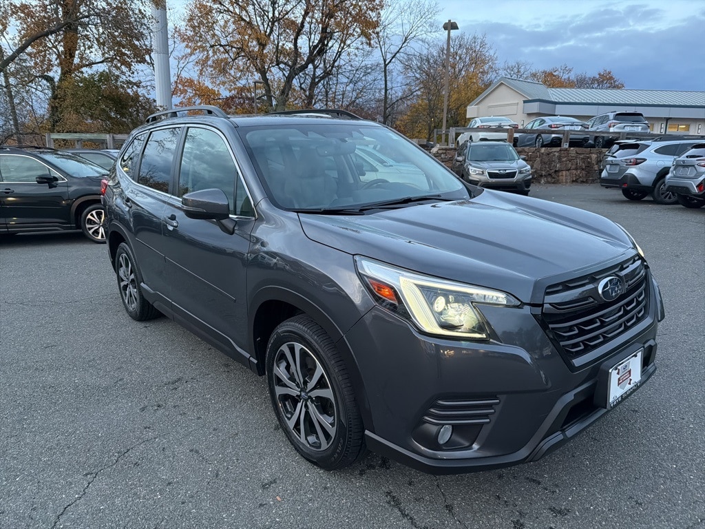 2022 Subaru Forester Limited's photo