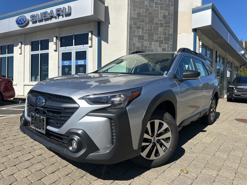 2025 Subaru Outback Base