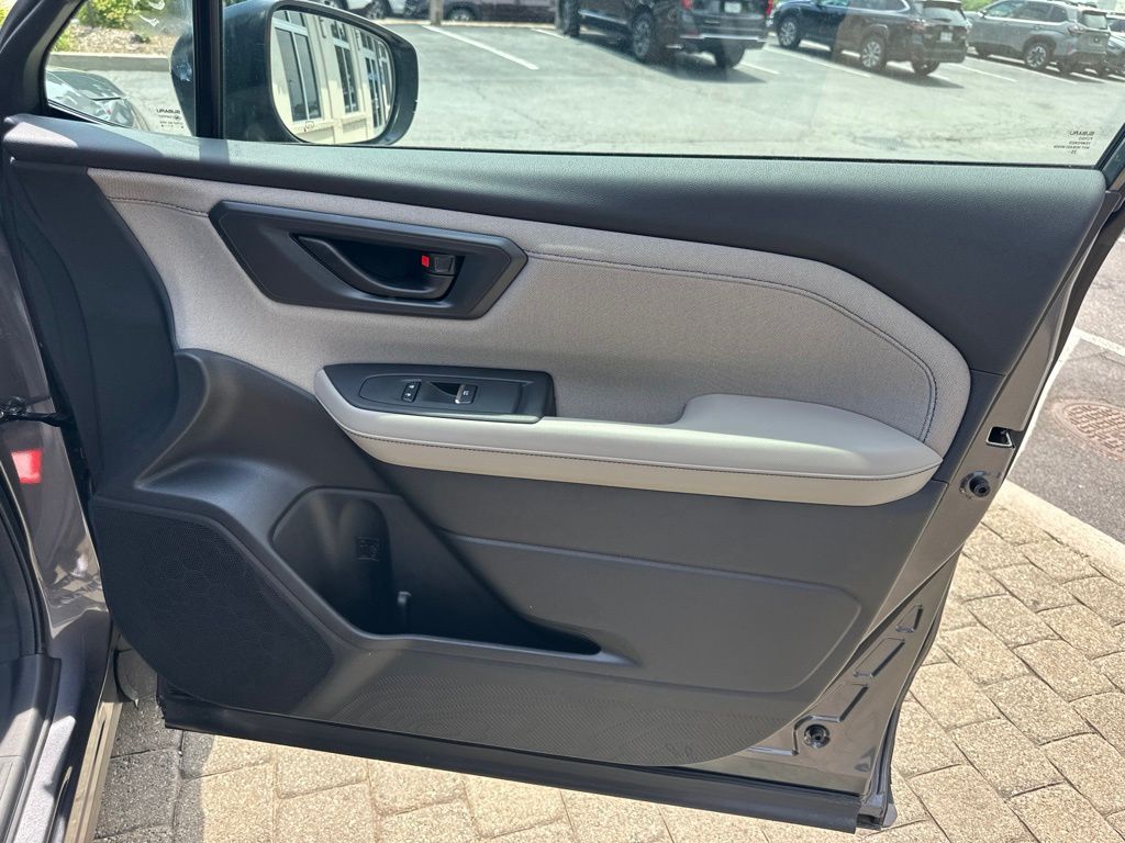 2026 Subaru Forester Premium - Photo 9