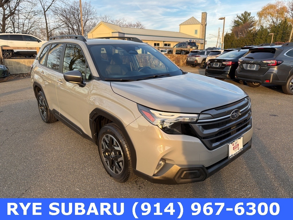 2025 Subaru Forester Premium's photo