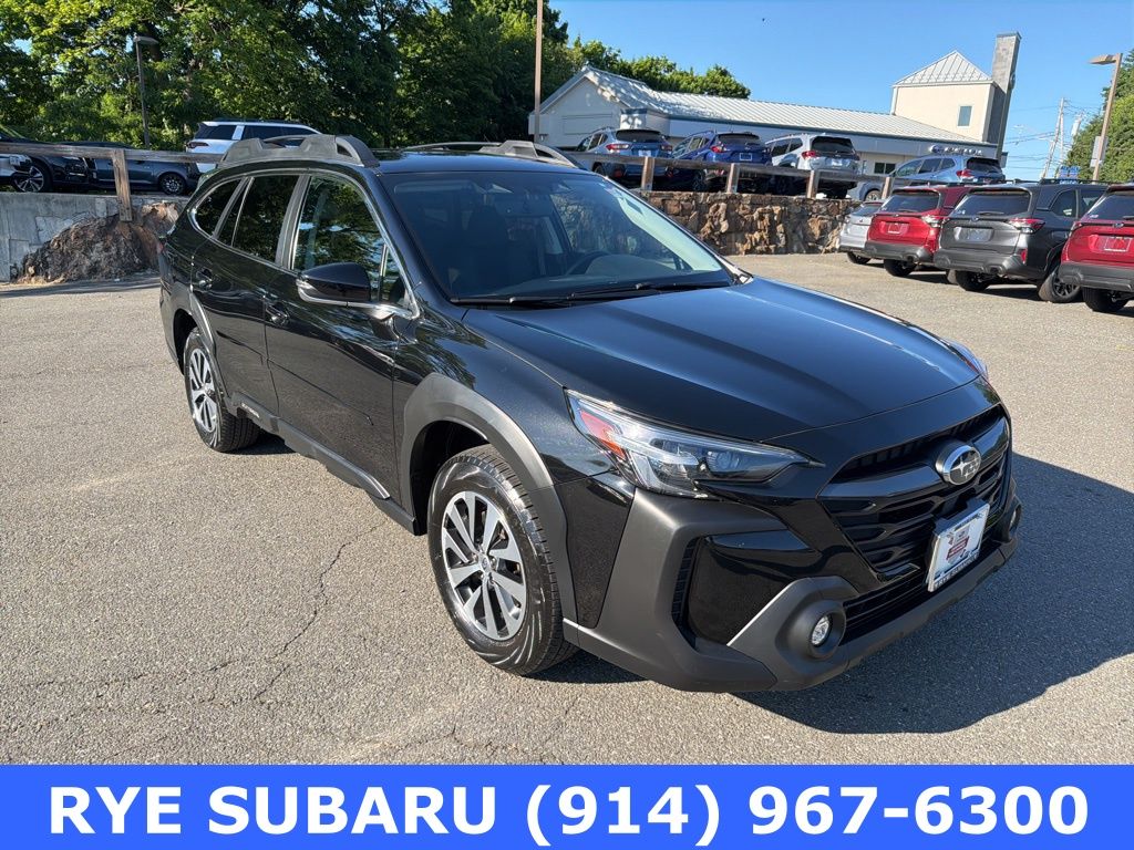 2023 Subaru Outback Premium's photo