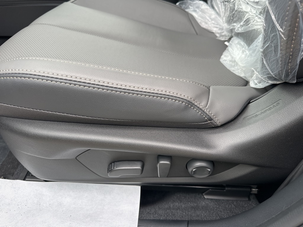 2026 Subaru Outback Limited - Photo 21